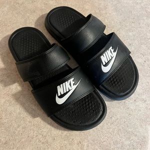 Nike Women’s Slides